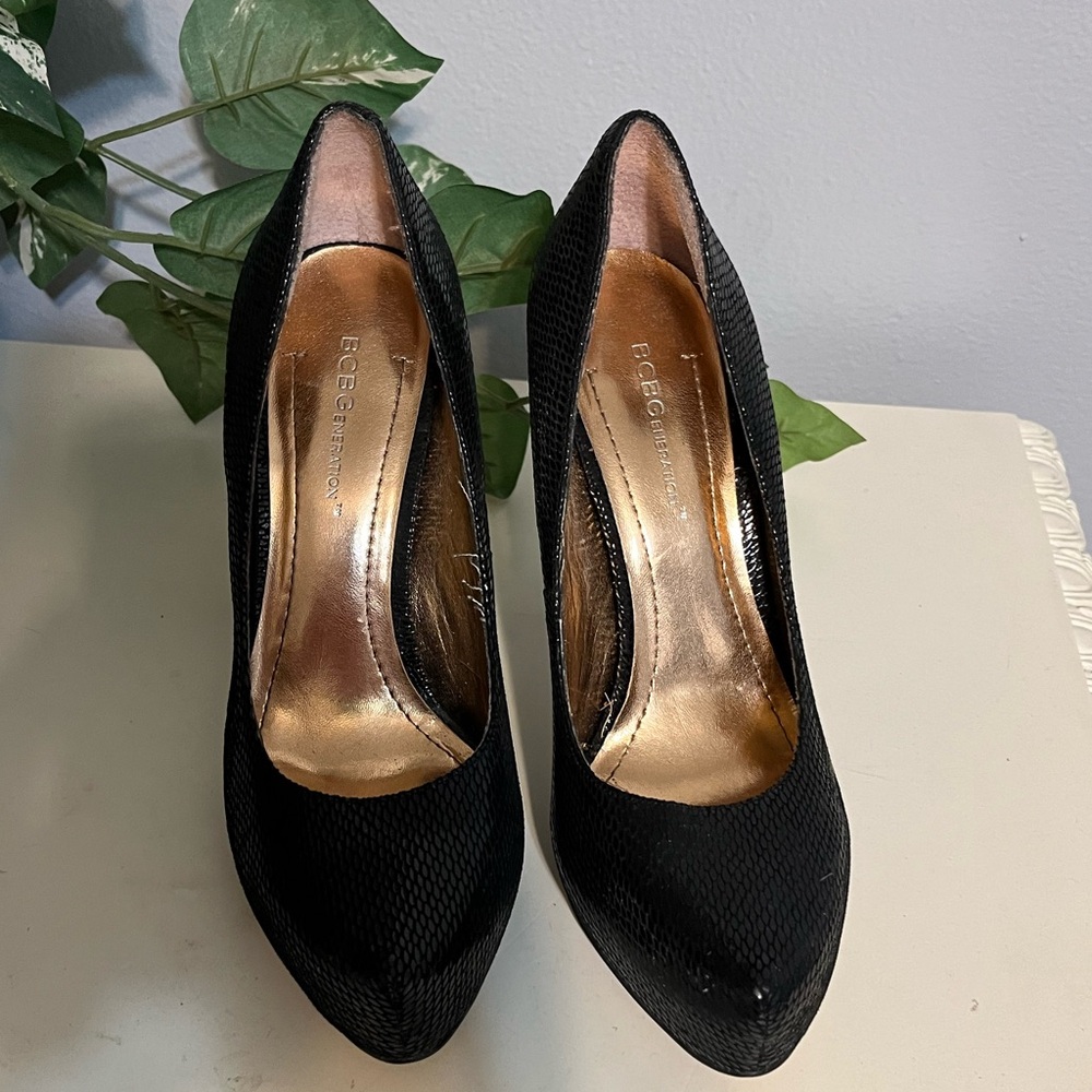 Black BCBG heels